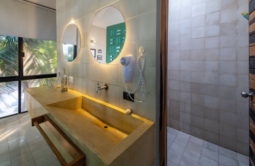 Tulum City Center Hotel | Tropicalito Villa on the Beach