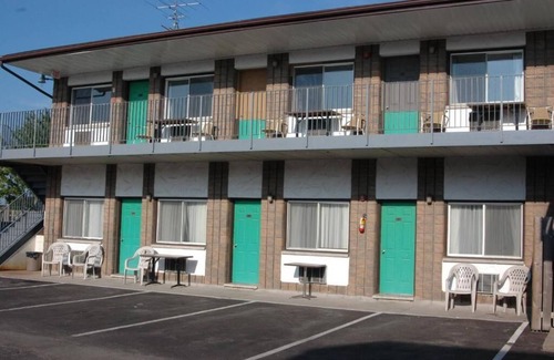 Niagara Falls Hotel | Tropicana Inn
