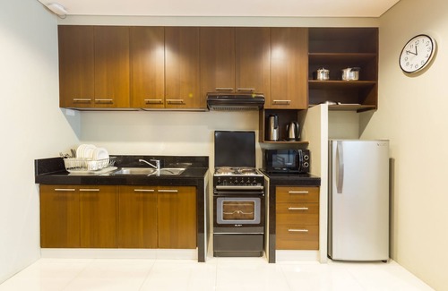 Ermita Night District Hotel | Tropicana Suites