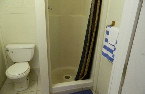 Holly Heights Hotel | Tropizar Motel