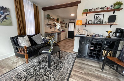 Aiken House | Trotters Cottage-Close to Bruces Field and Downtown