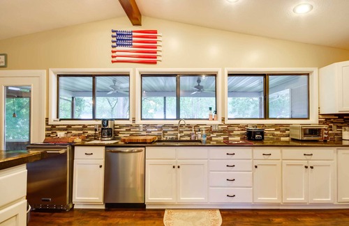 Cotter House | TroutFest: Anglers’ Retreat on White River w/Deck