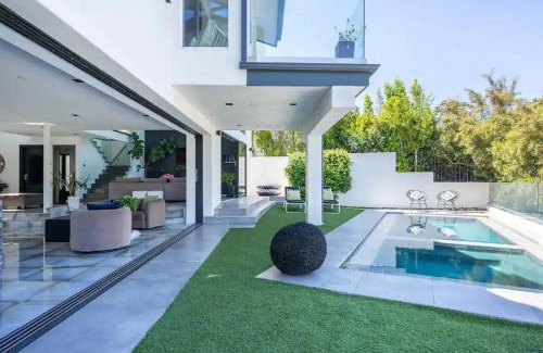 Los Angeles Villa | Troy Hill