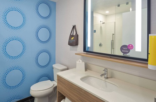 Downtown Fort Lauderdale Hotel | Tru by Hilton Fort Lauderdale Downtown