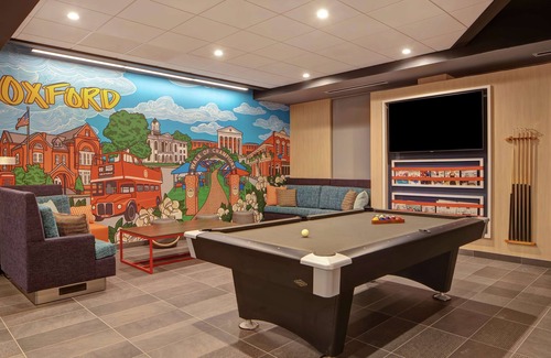 Oxford Hotel | Tru by Hilton Oxford