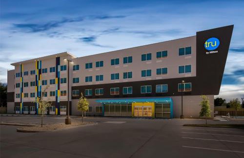 Northeast Pensacola Hotel | Tru By Hilton Pensacola I-10 North Davis Highway