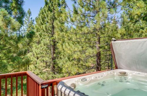 Truckee House | Truckee Cabin with Hot Tub and Custom Furnishings