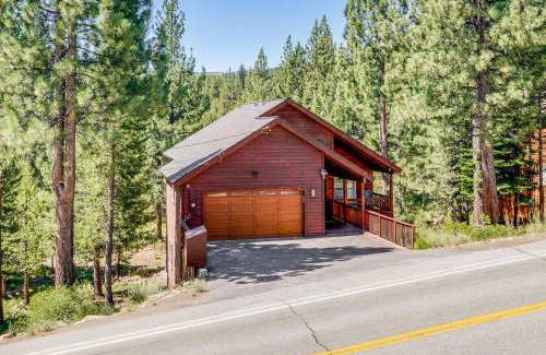 Truckee House | Truckee Cabin with Hot Tub and Custom Furnishings