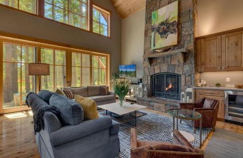 Truckee House | Truckee Treasure at Grays Crossing by Tahoe Getaways - Relaxing Home w Private Hot Tub, Dogs Welcome!
