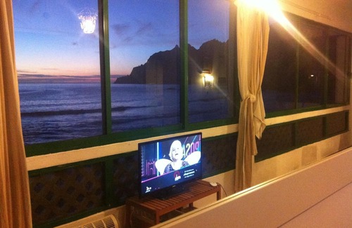 Santa Cruz de Tenerife Apartment | True 1st line of sea and trails of the hills of Anaga