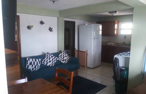 Caye Caulker Apartment | True beachfront apartment at ground level