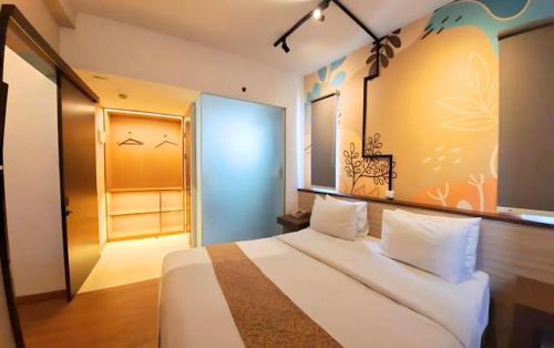 Old Jakarta Hotel | True Blue Mangga Besar Jakarta Formerly Nite & Day Mangga Besar