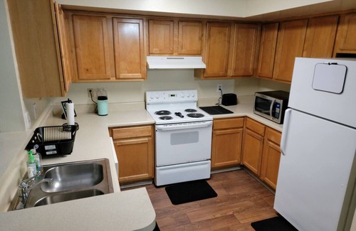 Atlanta Apartment | True Three Bedroom Peaceful Apartment