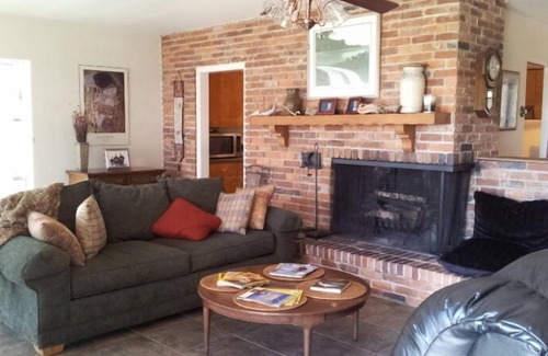 Winter Garden House | True Whimsical Lakefront Getaway; Loved By Returning Snowbirds!