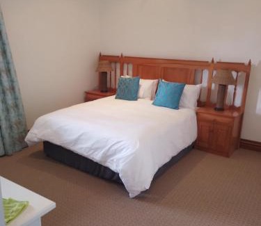 Makana Cabin | Trumpetters Drift Private Wildlife Lodge