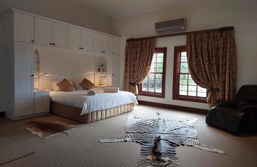 Makana Cabin | Trumpetters Drift Private Wildlife Lodge