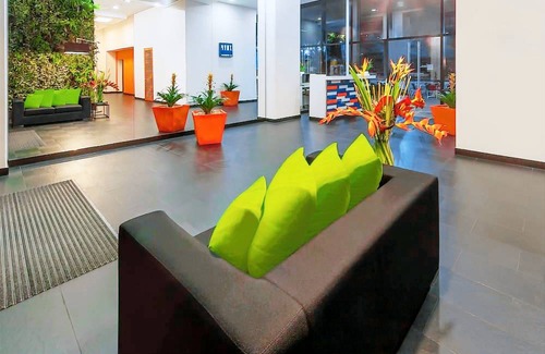 Bogota Hotel | TRYP by Wyndham Bogotá Embajada