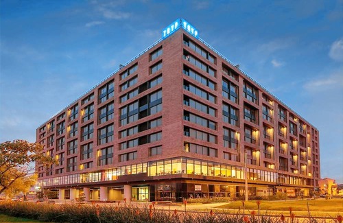Bogota Hotel | TRYP by Wyndham Bogotá Embajada