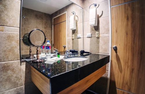 Simon Bolivar Hotel | TRYP by Wyndham Guayaquil Airport