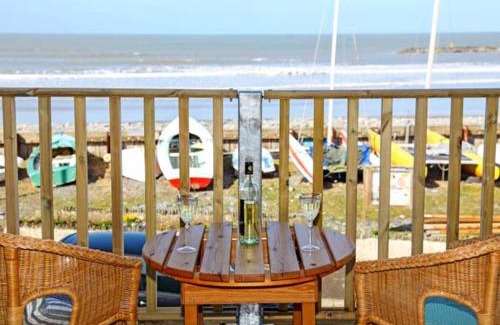Borth House | Trysor Y Mor