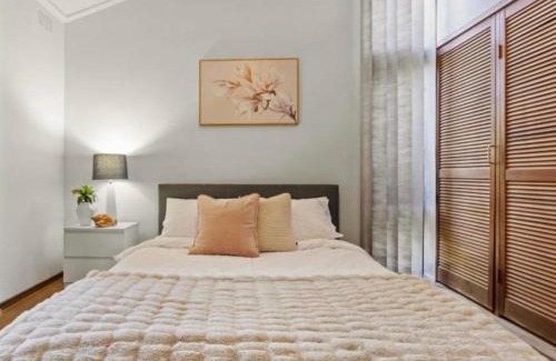 Doncaster East House | Tsapas Homes 1 with private bathroom