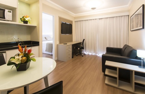 Indianopolis Hotel | Tsue The Palace Flat
