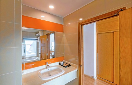 Tan Binh Hotel | TTC Hotel - Airport
