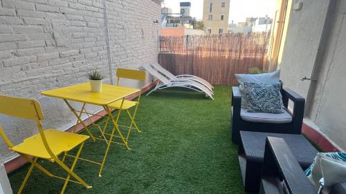 Poblenou Apartment | ツ Loft with Private Terrace 5 Minutes Walking from the Beach