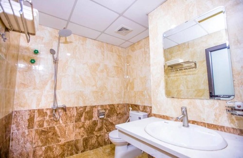 Hoang Hoa Hotel | Tu Phuong Hotel TH by Bay Luxury