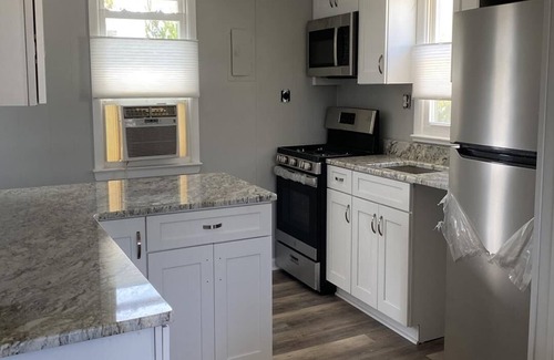 South Beach Haven House | Tucked away in Holgate is this newly renovated pet friendly gem