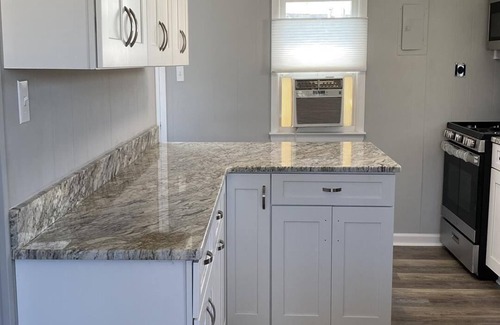 South Beach Haven House | Tucked away in Holgate is this newly renovated pet friendly gem