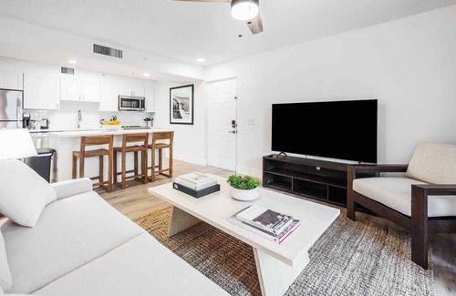 Fort Lauderdale Apartment | Tucker at New River Cove Fort Lauderdale