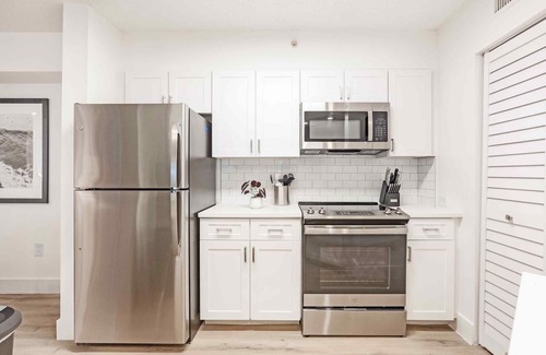 Fort Lauderdale Apartment | Tucker at New River Cove Fort Lauderdale