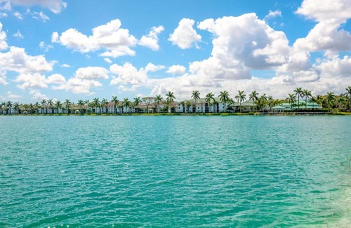 Davie Apartment | Tucker at Palm Trace Landings Fort Lauderdale
