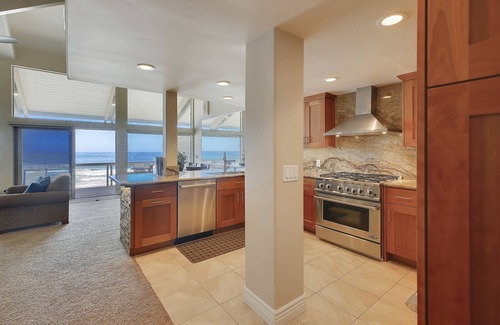 La Selva Beach House | Tucker’s at Sand Dollar – Sophisticated Oceanfront Living with Panoramic Views