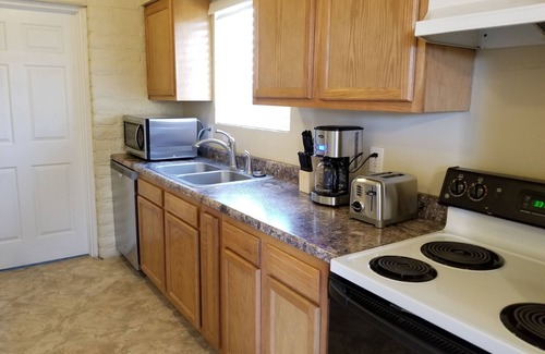 Tucson House | Tucson's Airport Oasis