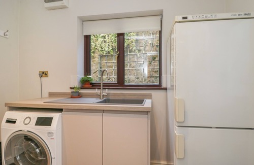 Symonds Yat Cottage | TUDOR HOUSE, family friendly, with open fire in Symonds Yat