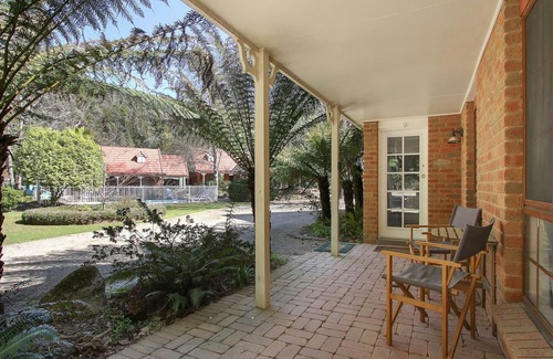Bright House | Tudor House - Large Family Home with shared pool