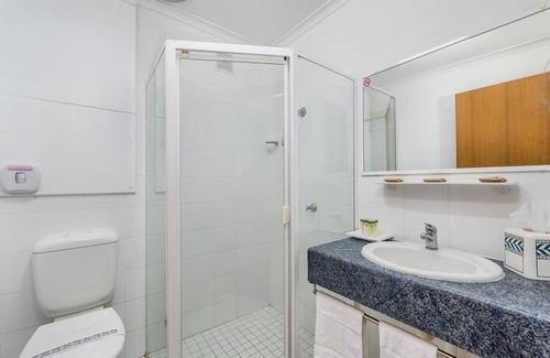 Hamilton Hotel | Tudor Inn Newcastle