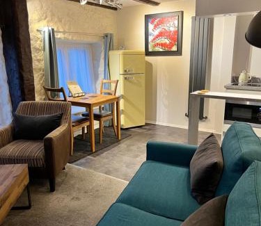 Porthmadog Bed & Breakfast | Tudor Lodge