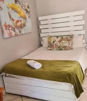 Middelburg House | Tudor Manor