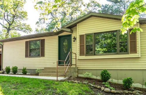 Como House | Tulip Hill – Peaceful 4 BDR on Lake Como, 10 Min to Lake Geneva!