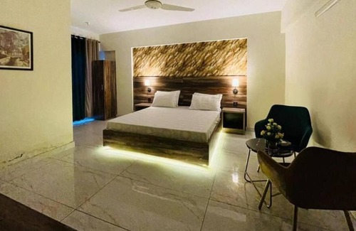 D.H.A. Hotel | Tulip Hotel & Apartments - DHA