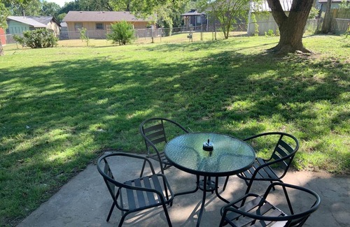 Tulsa House | Tulsa whole home near Hard Rock Casino and I-44 with large fenced backyard