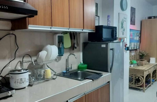 South Triangle Condo | Tum's Mplace Staycation 17th Floor Tower B