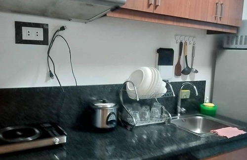 South Triangle Condo | Tum's Mplace Staycation 7th Floor Tower B