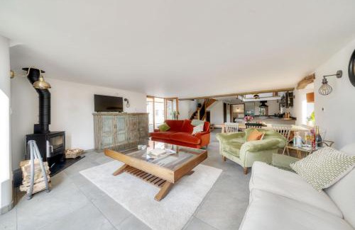 Knowstone House | Tumbledown Barn
