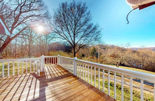 Franklin House | Tumbling Leaf Cabin