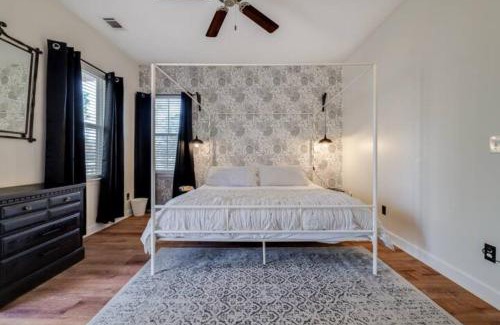 Pooler House | Tupelo Honey - 6 BR, Sleeps 16+