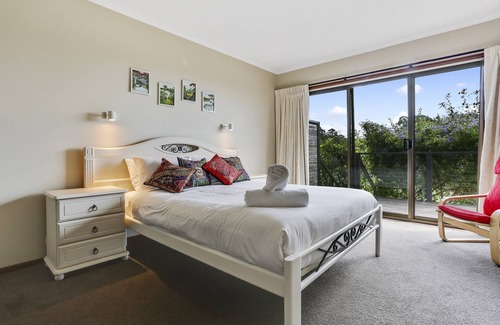 Tura Beach Cabin | Tura Vista - Pet Friendly